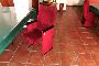 N. 21 Poltroncine Rosse e Arredo Mensa 3