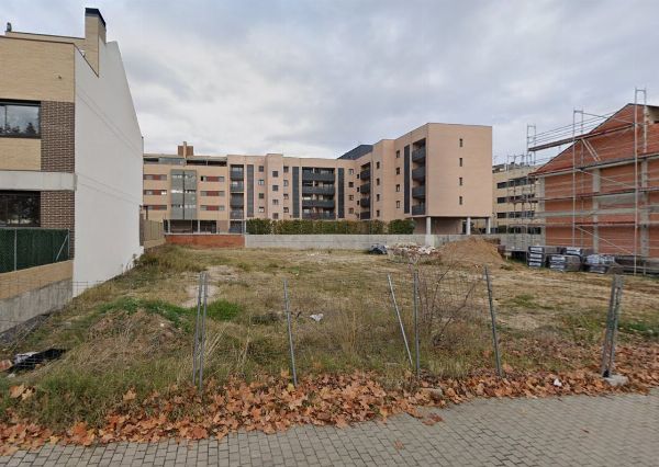 Fjölmargar borgar- og sveitafjölskyldur í Leganés og Móstoles - Dómstóllinn í verslun N. 01 í Madrid
