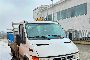 Camión IVECO 35C12 con Caja y Grúa 2
