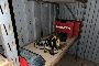 Container blu co' attrezzature varie 4