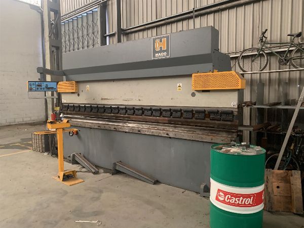 Macchinari Industriali, strumenti e mobili - Tribunale De Lo Mercantil N° 2 De Pontevedra
