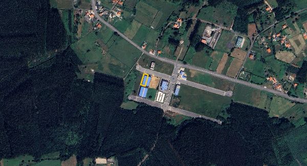 Due navi industriali situate a A Trabe, A Coruña - Tribunale del Commercio N°2 di A Coruña