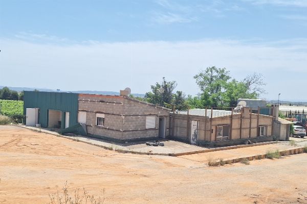 Terreno Rústico em Requena, Valência - Juizado de Comércio N° 10 de Barcelona
