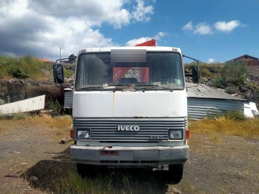 Camion IVECO 115/17 avec grue et cuve à gasoil - Liquidation Judiciaire n. 241/2024 - Tribunal de Catane