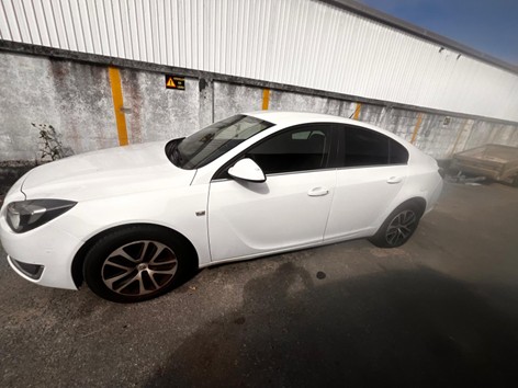 Opel Insignia Limousine HB, v A Coru - �Juzgado de lo Mercantil N�.2 de A Coru
