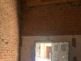 Недвижимость в Понтеведре, два участка в Сильеде и коммерческое помещение в Лалине