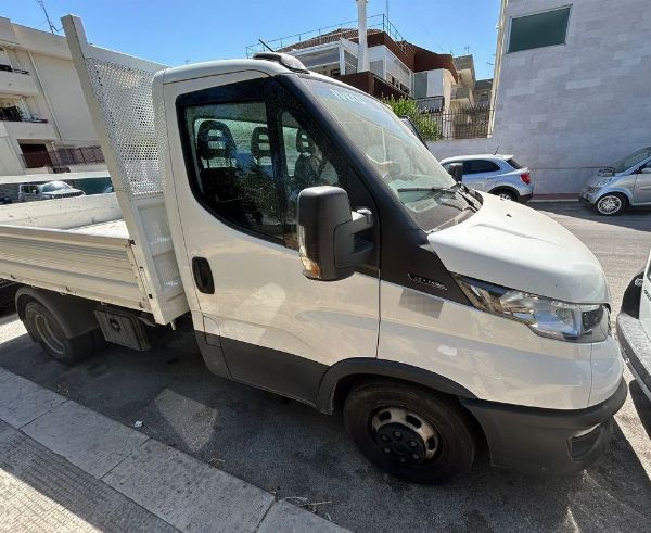 Gru a torre e ponteggi - Automezzi - Liquidazione Giudiziale n. 102/2025 - Tribunale di Bari