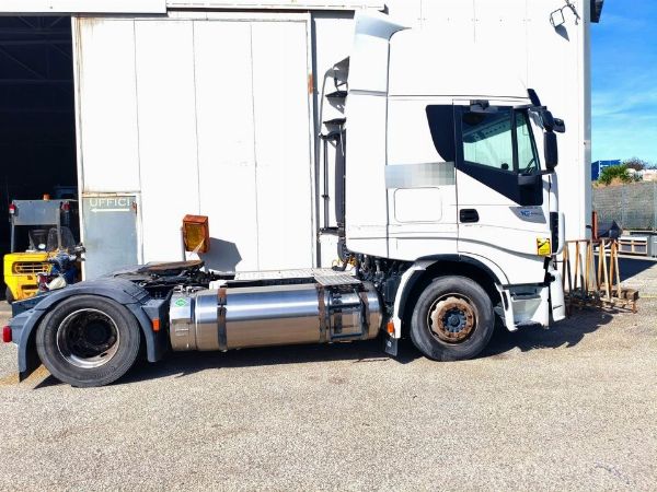 Trattori Stradali IVECO - Beni Strumentali da Leasing - Intrum Italy S.p.A - Vendita 2