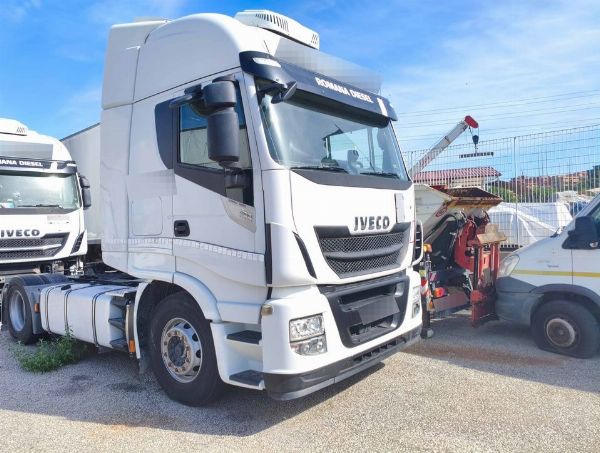 Trattore Stradale IVECO AS440T/P - Beni Strumentali da Leasing - Intrum Italy S.p.A 