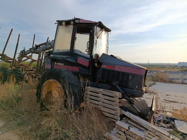 Maszyny, Instalacje i Pojazdy do Przetwarzania i Oczyszczania Odpadów - Sąd Gospodarczy Nr 10 w Barcelonie