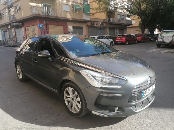 Citroën DS5 BlueHDi 120 DESIRE - Granada 1. számú Kereskedelmi Bíróság