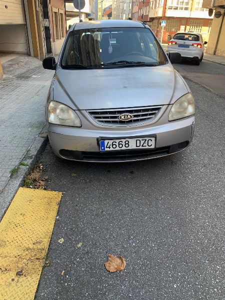 KIA CARENS Kjøretøy i Ferrol, A Coruña - Handelsrett Nr. 3 i A Coruña