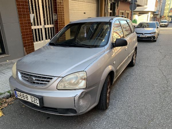 KIA CARENS Kjøretøy i Ferrol, A Coruña - Handelsrett Nr. 3 i A Coruña