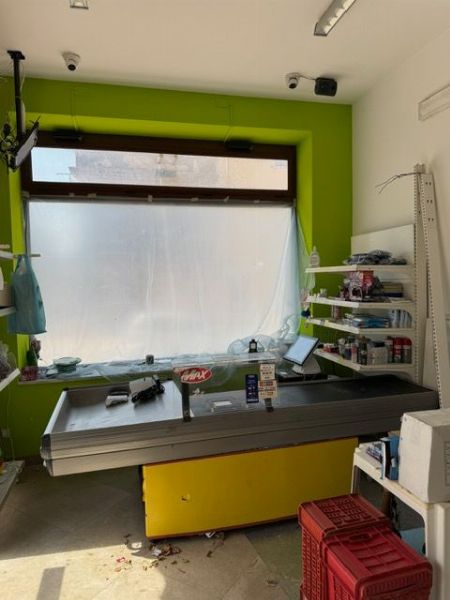 BMW 118D και έπιπλα και εξοπλισμός για μίνι μάρκετ - Δικαστική Εκκαθάριση 13/2025 - Δικαστήριο Termini Imerese