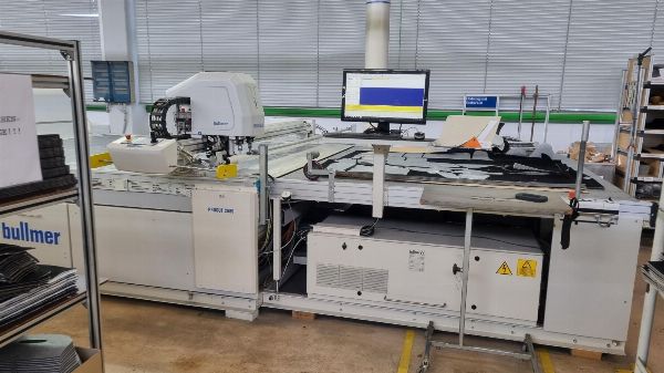 Macchine da taglio per tessuti e pelle all’asta: Bullmer e Gerber - Vendita Privata