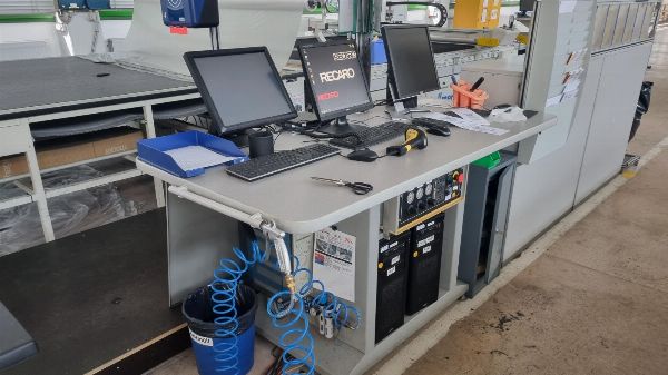 Macchine da taglio per tessuti e pelle all’asta: Bullmer e Gerber - Vendita Privata