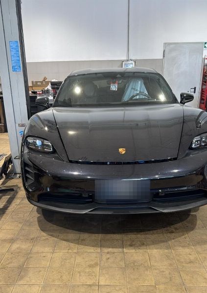 Auto all' asta: - Lamborghini Urus, Porsche Taycan, - Mercedes GLA e Furgone Ford - Liquidazione Giudiziale n. 105/2025 - Tribunale di Bari