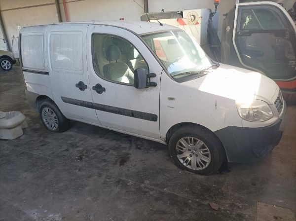 FIAT Doblò - Arredi e attrezzature per ufficio - Fallimento 21/2021 - Tribunale di Agrigento