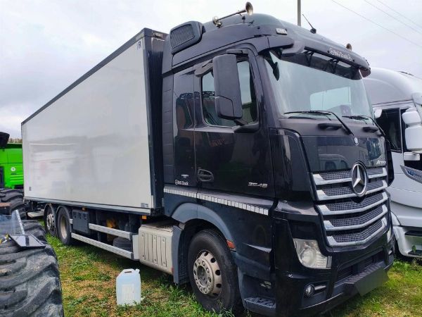 Autocarri e furgoni - Mercedes, IVECO e MAN - beni strumentali provenienti da leasing - Vendita 3