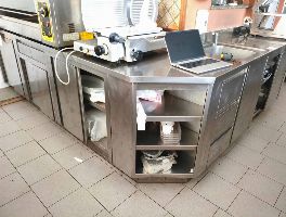 Arredi e attrezzature per ristorazione