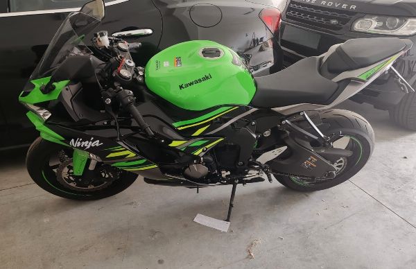 Moto&ccedil;iklet&euml; Kawasaki Ninja - Administrim Gjyq&euml;sor - Gjykata e Potenz&euml;s - Shitja 3