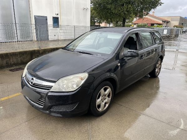 Opel Astra Station Wagon - Likuidim i Kontrolluar 7/2022 - Gjykata e Veron&euml;s - Shitja 3