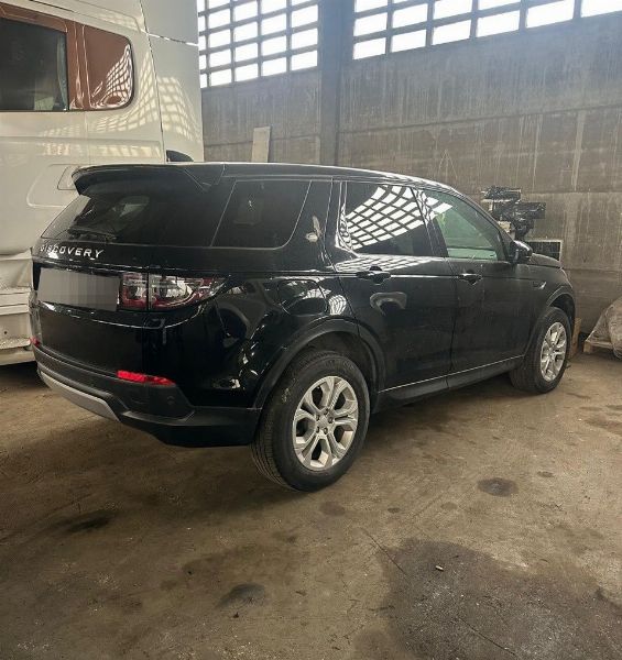 Land Rover Discovery Sport - Biens d’équipement issus de leasing - Intrum Italy S.p.A - Vente 2