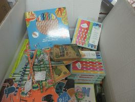 Stock di Libri, Testi, Gadget e Articoli da Regalo - Circa 17.000 articoli