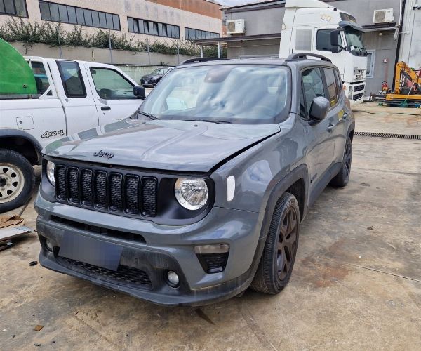 Jeep Renegade - Съдебна ликвидация 107/2025 - Съд в Неапол Норд - Продажба 4