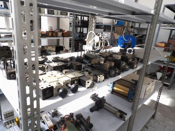 Torno, sierra de arco y taladro - Repuestos para maquinaria de calzado - Electr&oacute;nica de oficina - Liquidaci&oacute;n Judicial 81/2025 - Tribunal de Padua - Venta 2