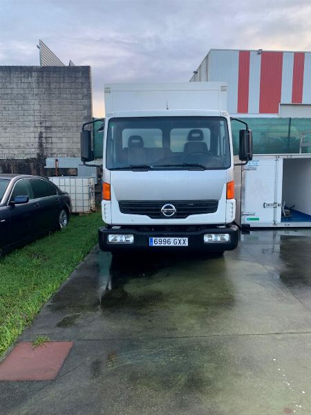 Insieme di veicoli, macchinari e mobilio d’azienda a Bexo, A Coruña.- Tribunale Mercantile n.º 2 di A Coruña