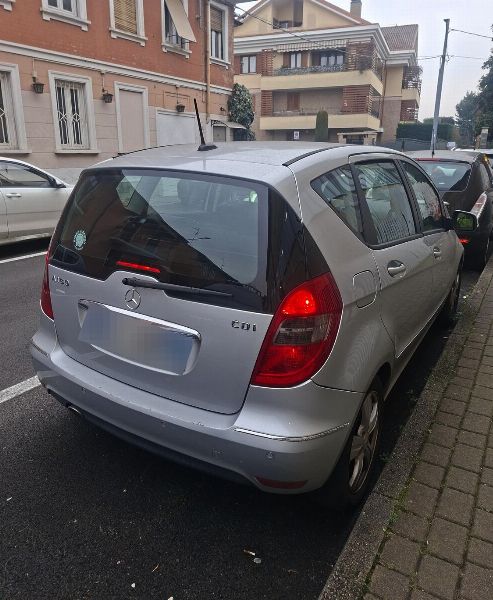 Mercedes A180 - Nadzorovana likvidacija št. 65/2023 - Sodišče v Milanu - Prodaja 3
