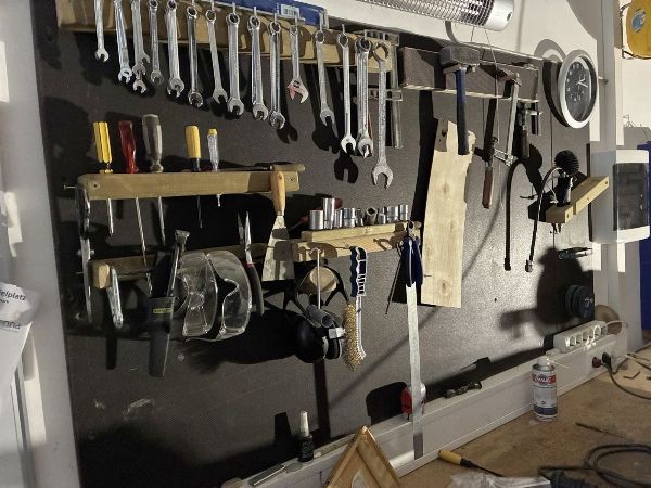 Mercedes Sprinter - Shelving and sports equipment - Judicial Liquidation 33/2025 - Court of Bolzano - Sale 3