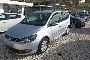 Volkswagen Touran 1