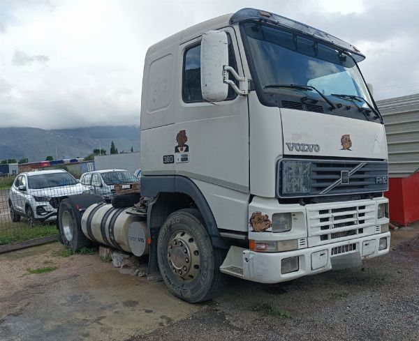 Traktor rrugor Volvo FH12 - Ford Transit dhe gjysmërimorkio - Likuidim gjyqësor 45/2025 - Gjykata e Palermos - Shitje 2