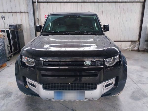 Land Rover Defender e Range Rover Sport - beni strumentali provenienti da leasing