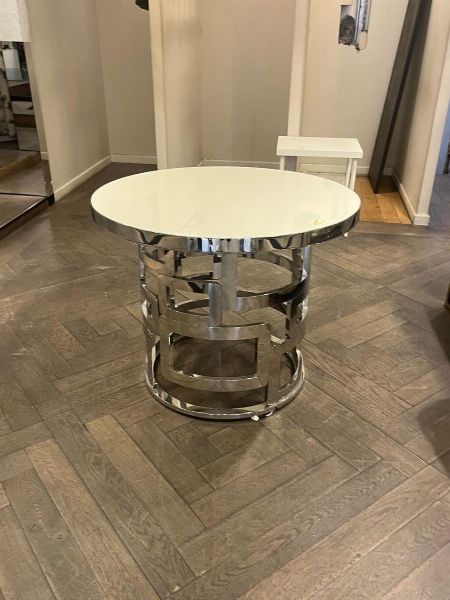 Mobilier pour local commercial - Liquidation judiciaire n° 661/2025 - Tribunal de Rome - Vente 2