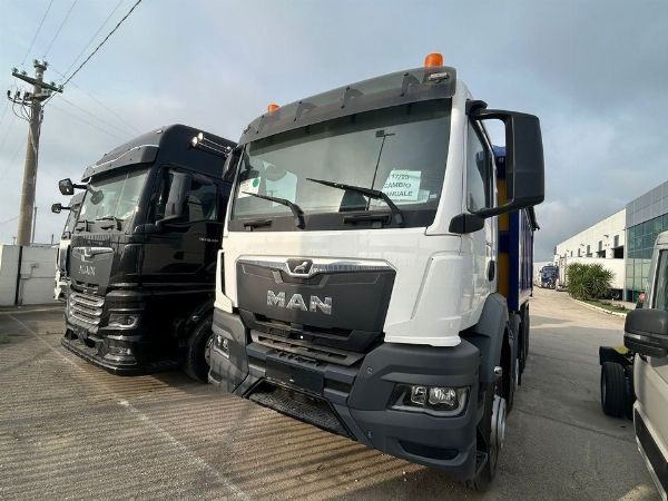 Autocarro MAN TGS 41.520 8x4 - beni strumentali che vien da leasing