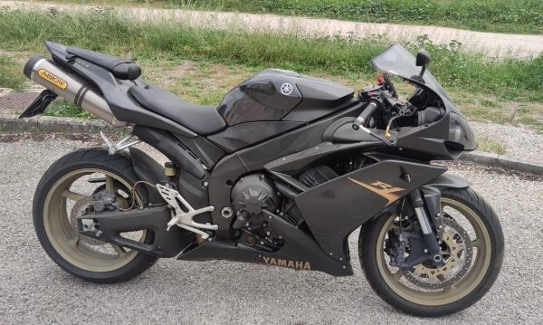 Moto Yamaha R1 - Falimentimi nr. 68/2018 - Gjykata e Perugias - Shitja 2