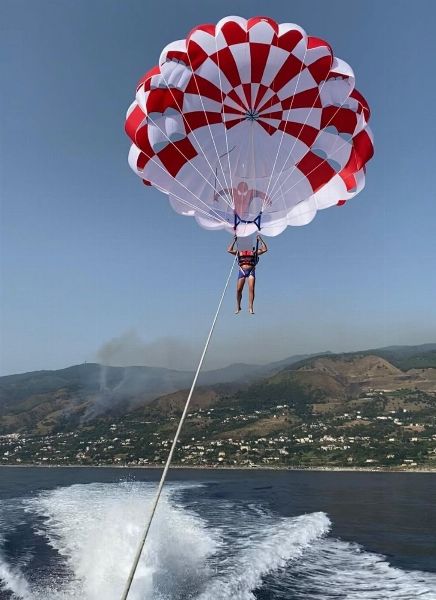 Natante Revival, attrezzature de Parasailing e Banana Boat da 20 Posti - Vendita Privata - vendita - 2