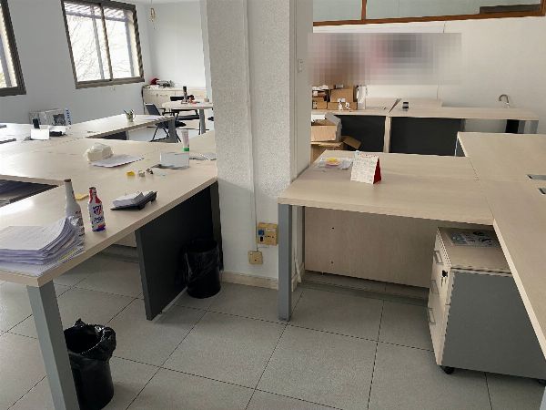 2 B&uuml;ros und 5 Garagenstellpl&auml;tze im selben Geb&auml;ude in Madrid &ndash; Handelsgericht Nr. 8 von Madrid
