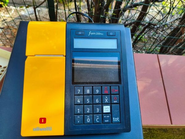 Cocktail in bottiglietta, Stampante per etichette - Liquidazione Giudiziale n. 34/2025 - Tribunale di Perugia - Vendita 2