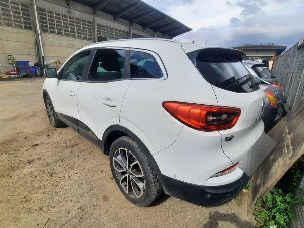 Renault Kadjar e - Renault Master - Beni Strumentali da Leasing - Intrum Italy S.p.A - Vendita 3