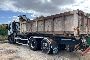 N.&ordm; 2 camiones portacontenedores pesados con gr&uacute;a IVECO Magirus 260S/E4 1