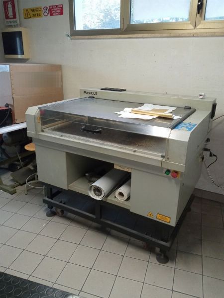 Macchine da ricamo, - Magazzino filati, arredi e attrezzature - Liquidazione Giudiziale n. 46/2025 - Tribunale di Teramo Vendita 3