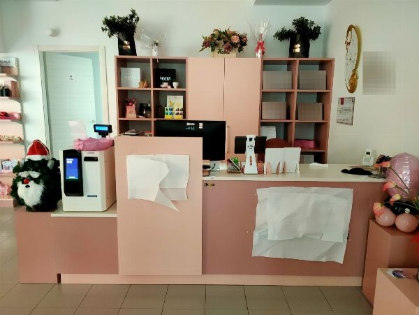 Stock de produtos cosméticos, - Mobiliário de loja e equipamentos - Liquidação Judicial n.º 47/2025 - Tribunal de Teramo
