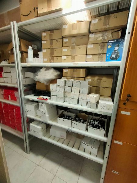 Stock de produtos cosméticos, - Mobiliário de loja e equipamentos - Liquidação Judicial n.º 47/2025 - Tribunal de Teramo