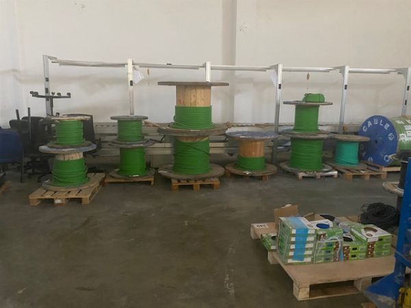 Aktywa fotowoltaiczne, falowniki i materiały elektryczne &ndash; Sąd Gospodarczy nr 2 w Gironie