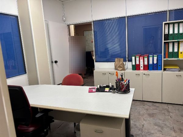 Locale commerciale in prima linea sul lungomare di Adra, Almer&iacute;a - Tribunale commerciale n. 1 di Almer&iacute;a