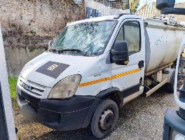 Spazzatrici stradali, Autocarri compattatori